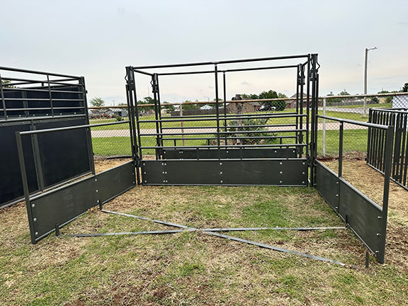 Houston Style Cattle Tie & Arena Panels made by W-W 
