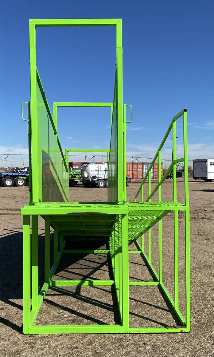 The Bandito 16' Loading Chute with Catwalk and End Gate - Front View