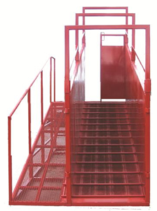 Titan West Stationary Loading Chute For Cattle With Catwalk