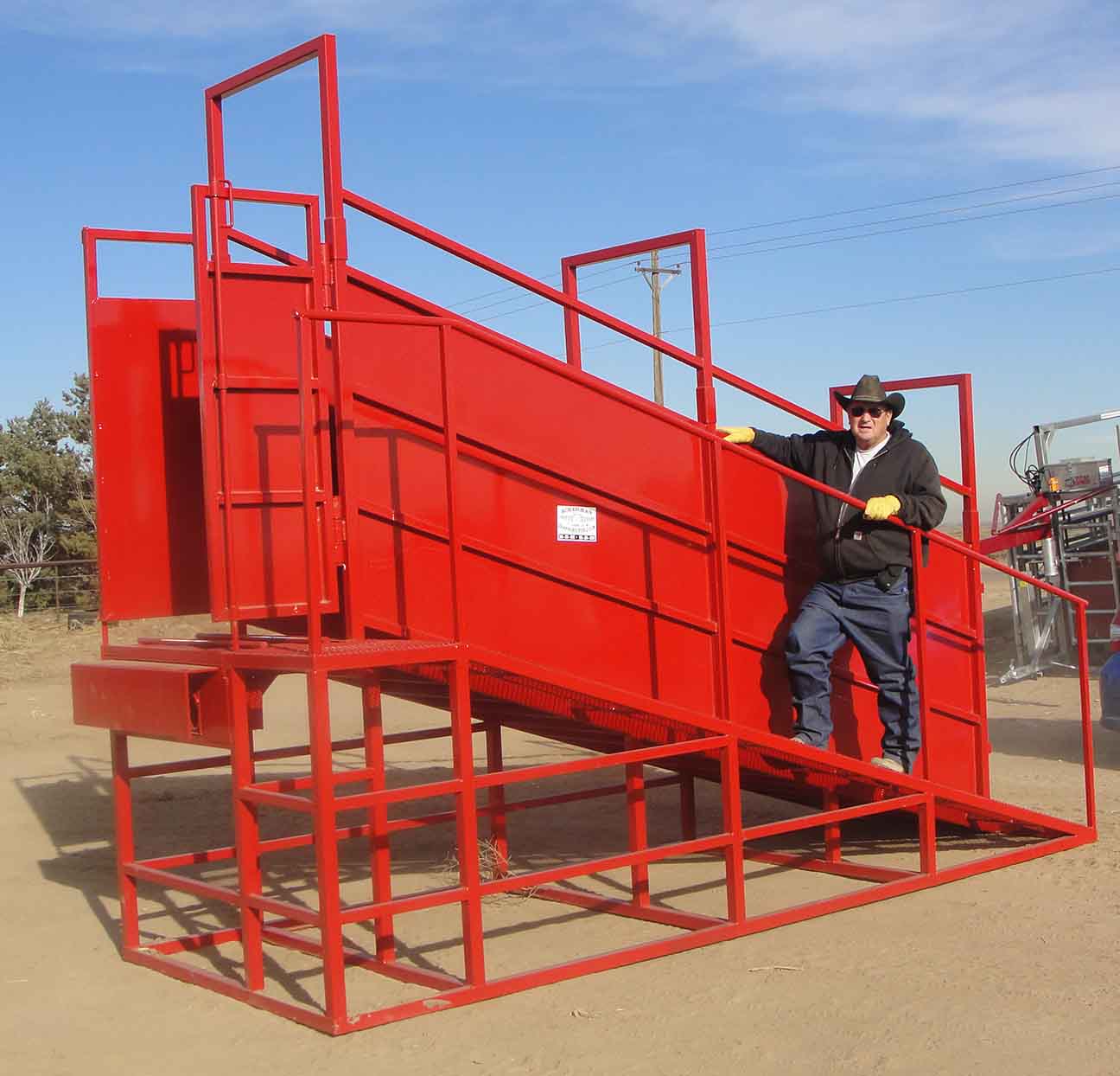 Titan 14' Stationary Loading Chute For Cattle With Catwalk