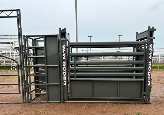 WW New Style Bucking Chute with Trackless and Fold Up Catwalks