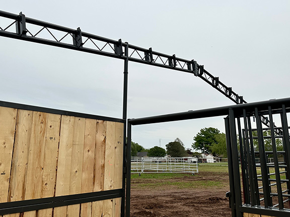 W-W Champion Horse Stalls with Truss System