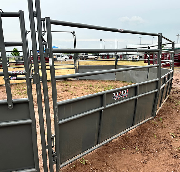 WW Chaparal Tapered Horse Round Pens with Sheet Metal